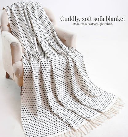 Cloudy Sofa Blanket - Running Line Black & White